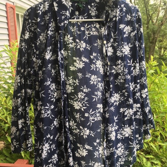 Ralph Lauren Light-Weight Floral Button Down Top - Picture 4 of 8